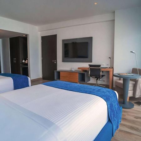 فندق Wyndham Guayaquil, Puerto Santa Ana المظهر الخارجي الصورة